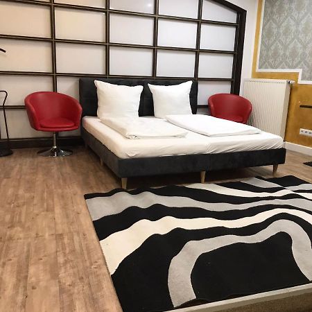 Hotel Glockengasse Кёльн Экстерьер фото