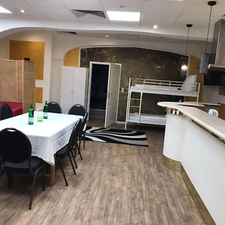 Hotel Glockengasse Кёльн Экстерьер фото