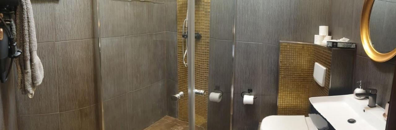 Hotel Glockengasse Кёльн Экстерьер фото