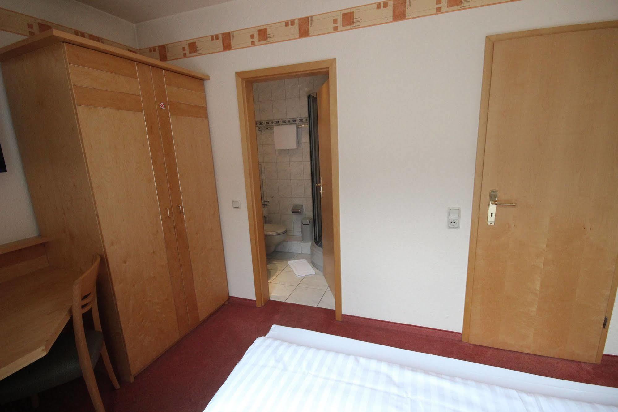Hotel Glockengasse Кёльн Экстерьер фото